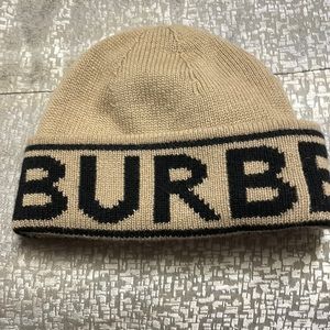 Burberry logo beanie hat